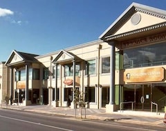Khách sạn Sherbourne Terrace Hotel (Shepparton, Úc)