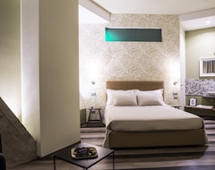 Apart Otel Serendipity Rooms (Milano, İtalya)