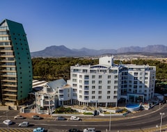 Khách sạn Ocean Breeze (Melkbosstrand, Nam Phi)