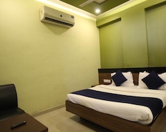 Khách sạn OYO 6752 Hotel Apollo (Ahmedabad, Ấn Độ)