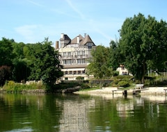 Khách sạn Hostellerie Saint Pierre (Saint-Pierre-du-Vauvray, Pháp)