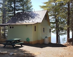 Entire House / Apartment Newly Renovated Camp On West Grand Lake In Grand Lake Stream Maine (Grand Lake Stream, USA)