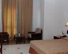 Hotel Aadithya (Chennai, Hindistan)