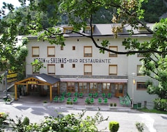 Khách sạn Mesón De Salinas (Tella-Sin, Tây Ban Nha)