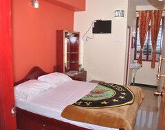 Hotel Sree Vengateshwaraa Inn (Valparai, India)