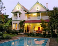 Hotel Hacklewood Hill Country House (Walmer, South Africa)