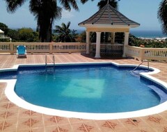 Hotel Steel Love Villa (Montego Bay, Jamaica)