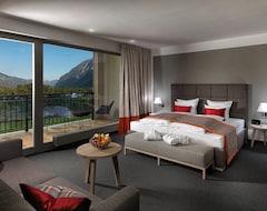 Khách sạn Dolomitengolf Suites (Lavant, Áo)