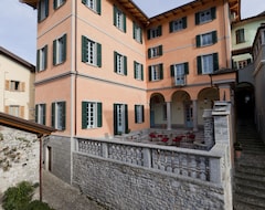 Hotel Palazzo Del Vicere (Lezzeno, Italy)