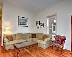 Cijela kuća/apartman Egleston Square Condo Jamaica Plain (Boston, Sjedinjene Američke Države)
