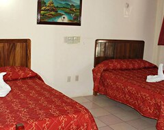 Hotel Betsua (Huatulco, Mexico)