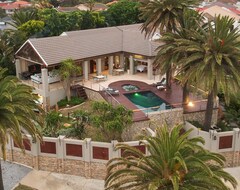 Nhà trọ Island Way Villa (Port Elizabeth, Nam Phi)
