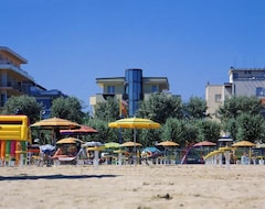 Amba Hotel (Rimini, İtalya)
