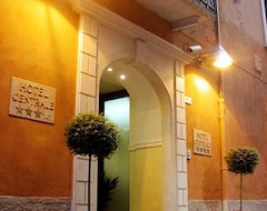 Hotel Centrale (L'Aquila, Italien)