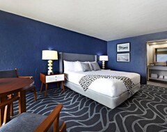 Hotel Great Relaxing Overnight Stay! Inland View, Pets Allowed, Free Parking, Dining (Monterey, Sjedinjene Američke Države)