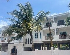 Khách sạn Santorini Village (Baga, Ấn Độ)