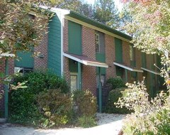 Toàn bộ căn nhà/căn hộ Chapel Hill Inntown (Chapel Hill, Hoa Kỳ)