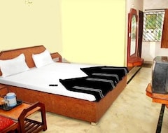Hotel Vishnu Regency (Halebidu, India)