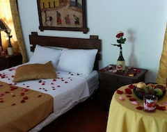 Hotel Entre Tintos (Cali, Colombia)
