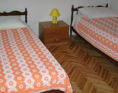 Koko talo/asunto Apartments Nina (Sutivan, Kroatia)
