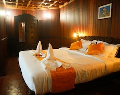 Hotel The Vijaya Castle (Kollam, India)