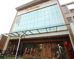 Khách sạn The Hotel Paradise (Gorakhpur, Ấn Độ)