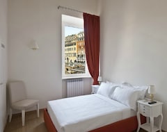 Otel Little Queen Suite (Roma, İtalya)
