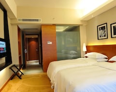 Otel America's Best Inn& Suites (Yiwu, Çin)