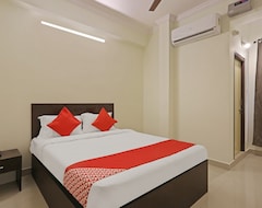 Hotel OYO Flagship 35467 Shiridi Residency Near Birla Mandir (Hyderabad, Indien)