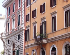Hotelli Quirinale Luxury Rooms (Rooma, Italia)