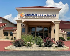 Khách sạn Comfort Inn and Suites I 74 and 155 (Morton, Hoa Kỳ)