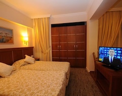 Khách sạn Arya Villa Otel (Urla, Thổ Nhĩ Kỳ)