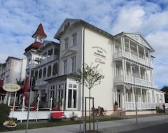 Hotel Villa Waldfrieden (Sellin, Germany)