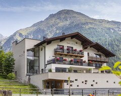 Khách sạn Apart Falkner (Soelden, Áo)
