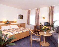 Hotelli Tiptop  Garni Pfauen (Endingen, Saksa)