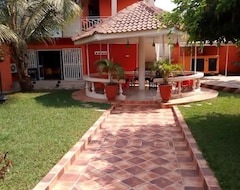 Otel T. S. (Accra, Gana)