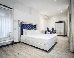Khách sạn Pradaval Suites (Verona, Ý)