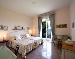 Hotelli Villa Donna Elisa (Sorrento, Italia)