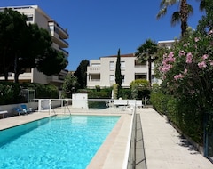 Cijela kuća/apartman Cannes Apt 4/5 Pers, Piscine, Jardin, Terrasse, Wifi, Parking, 5mn Croisette (Cannes, Francuska)