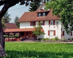 Khách sạn Zum Hirsch (Neukirch, Đức)