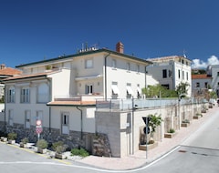 Khách sạn App. 1 (San Vincenzo, Ý)