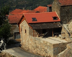 Cijela kuća/apartman Comfortable rural cottage in ancient village in the Douro region (Lamego, Portugal)