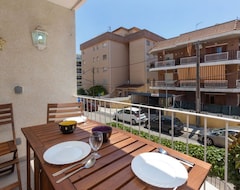 Koko talo/asunto Apartment Gari In Segur De Calafell - 4 Persons, 2 Bedrooms (Segur de Calafell, Espanja)