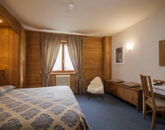 Khách sạn Hotel Ruitor (Arvier, Ý)