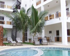 Hotelli Hotel Wavecrest Gambia (Kombo-St. Mary Area, Gambia)