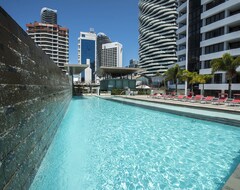 Khách sạn Aria Apartments (Broadbeach, Úc)
