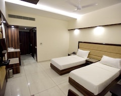 Hotel Sach Regency (Nadiad, India)