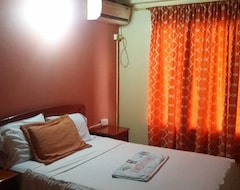 Khách sạn Hotel Americano (La Joya de los Sachas, Ecuador)