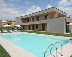 Lejlighedshotel Villa T14 (Bardolino, Italien)