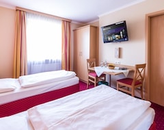 Hotel Jagerhof (Garching, Germany)